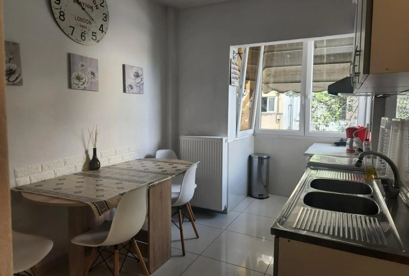 Sea , Airport,Parking 56Sqm Apt Thessaloniki 0*,  Greece
